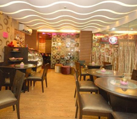 Hotel The New Marrion à Bhubaneswar Extérieur photo